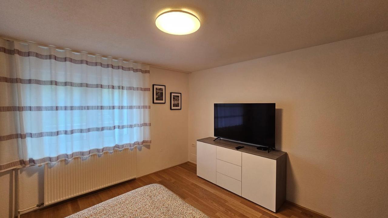 Apartma Sava-Stol 耶塞尼采 外观 照片